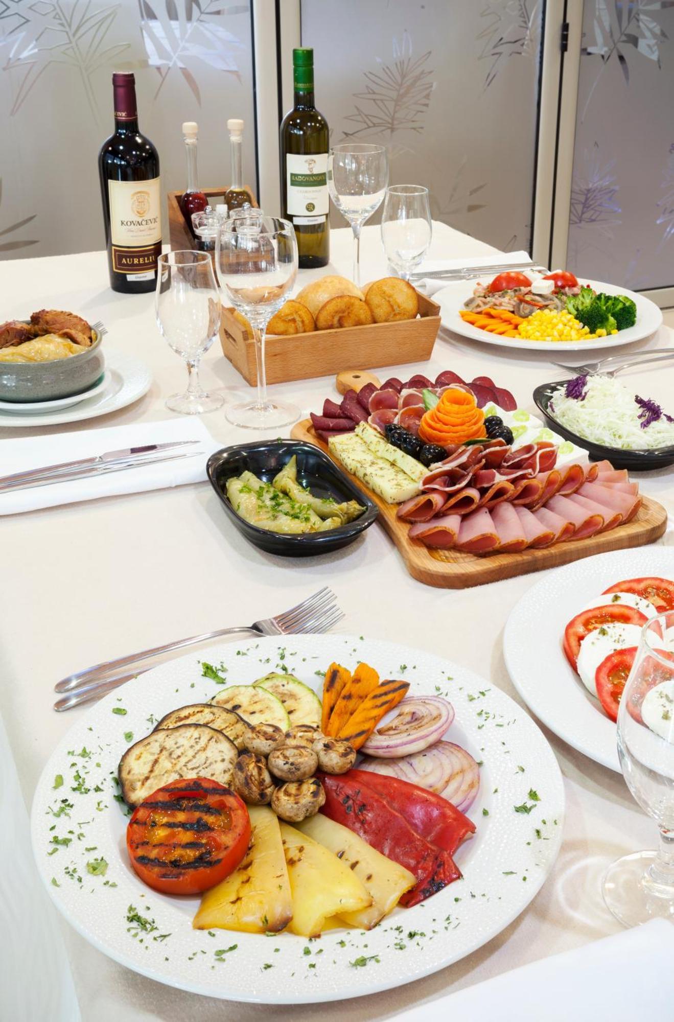 Hotel Livade Čačak 외부 사진