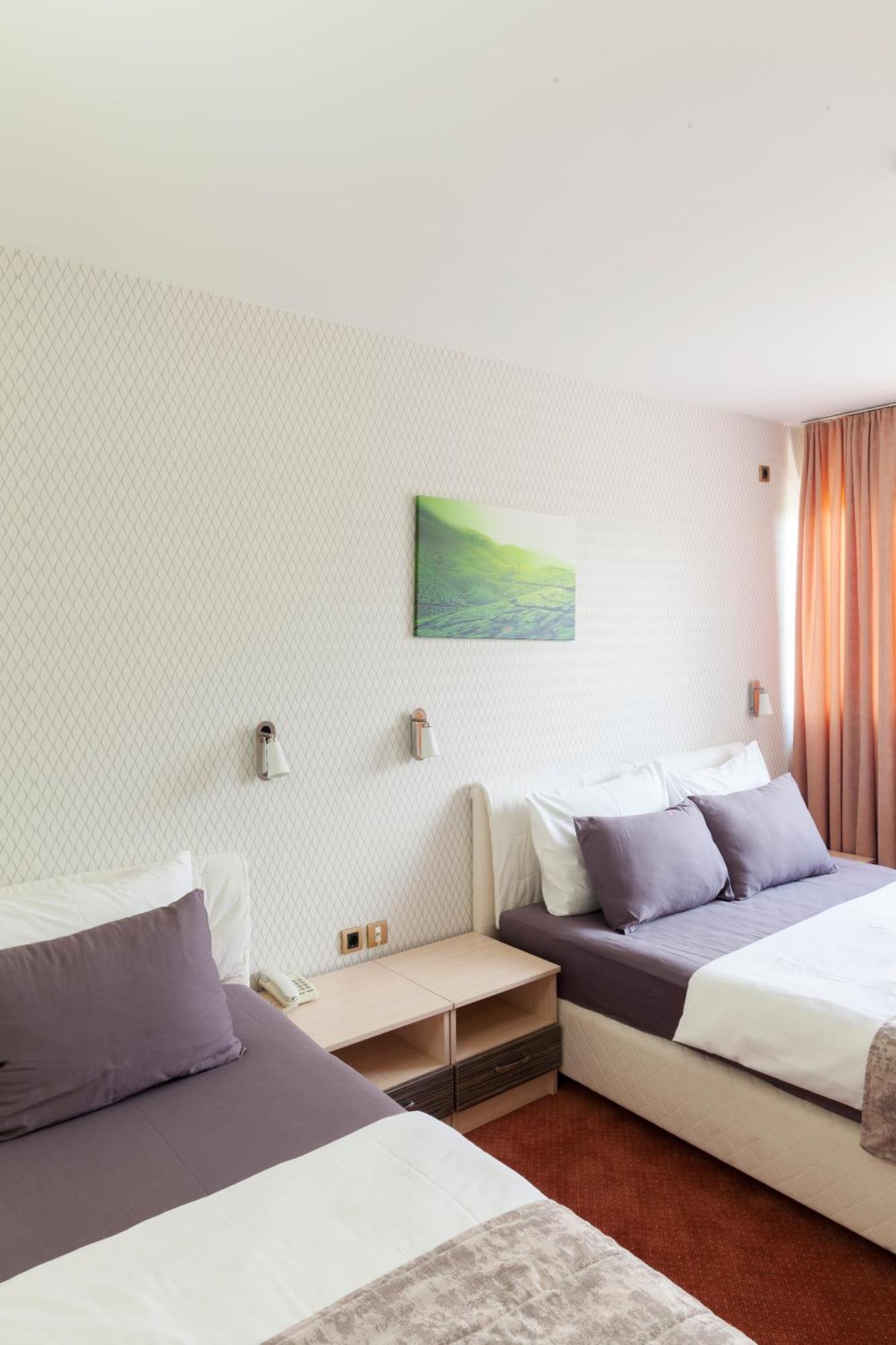 Hotel Livade Čačak 외부 사진